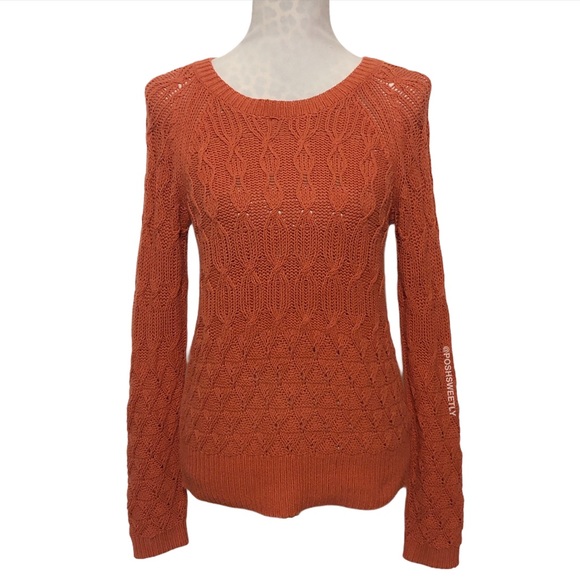 Anthropologie Sweaters - Anthropologie Button-Back Sweater